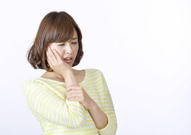 ���ɕK�v�ȏ�̕��ׂ�^���Ă���